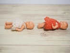 赤白ニットの双子ドール 2体セット（ペイントロスあり） 画像6