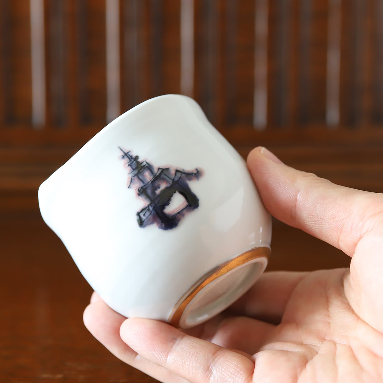 彩磁練上 桜 丸湯呑 草場奈美子 作 艸窯（有田焼） | にっこう生活館