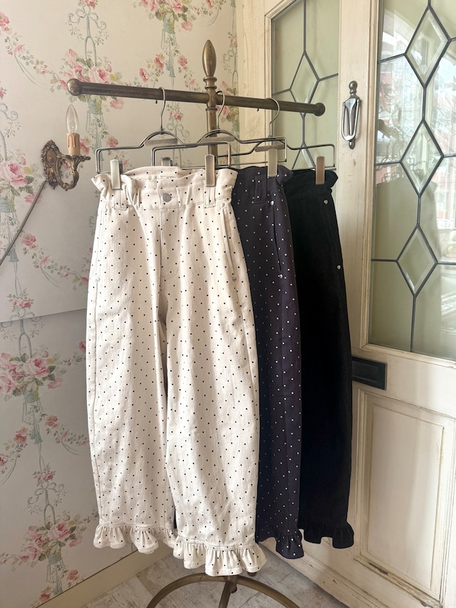 Heart Patch Curve Frill Pants