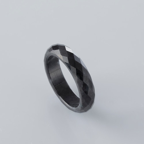 翡翠をシックに！【16号 black facet cut ring 】A貨翡翠 jd_rg1410