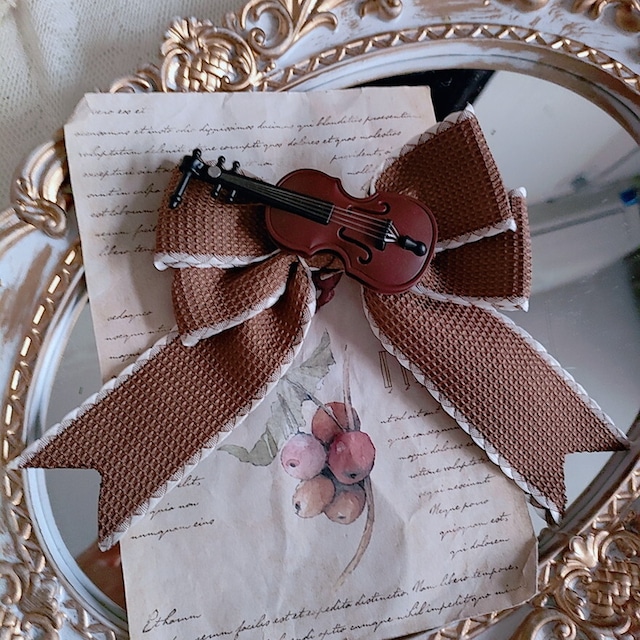 奏でる旋律とアンティークの記憶 ヴァイオリンモチーフのクラシカルリボンヘッドドレス