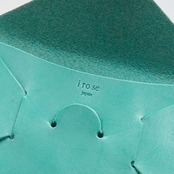 i ro se SEAMLESS "WAXED LEATHER" CARD CASE ICE BLUE