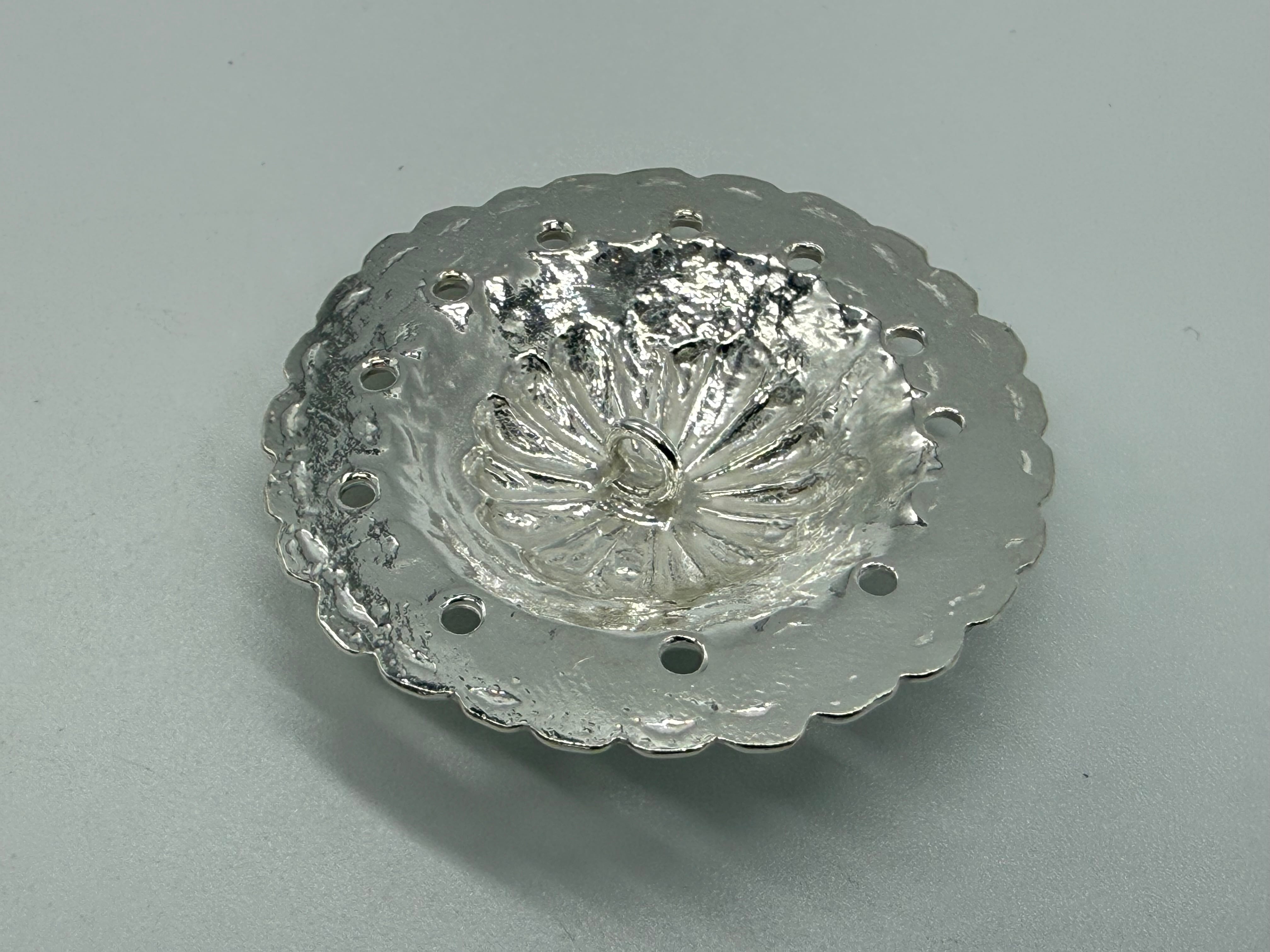 新品 金メタル付フラワーコンチョ現行 巾着用15.93g | ゴローズ 通販