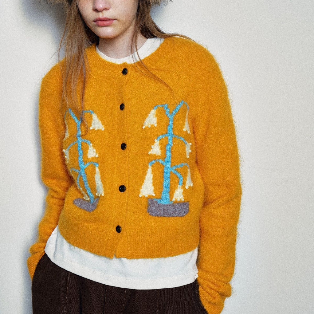 Dedigned knit Cardigan T4117