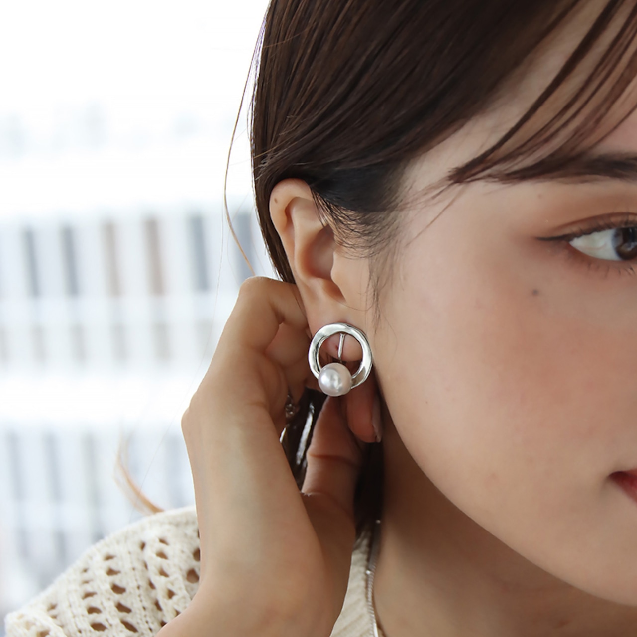 【ネコポス便】*イヤリング ラウンドパールイヤリング メタル 上品 パールアクセ ノンホール 合金 女性 大人 イヤリング シリコンカバー大きめ 一粒パール 軽量 ギフト プレゼント ノンホール パール 冠婚葬祭 卒業 卒園 入園 入学 結婚式 0932