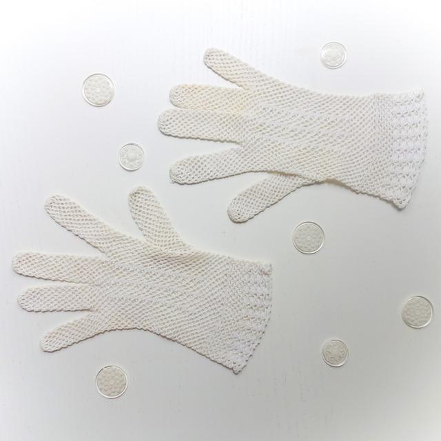 【FRENCH ANTIQUE】【 DEADSTOCK】フレンチレース製クロシェレースグローブ "GANTS EN DENTELLE"