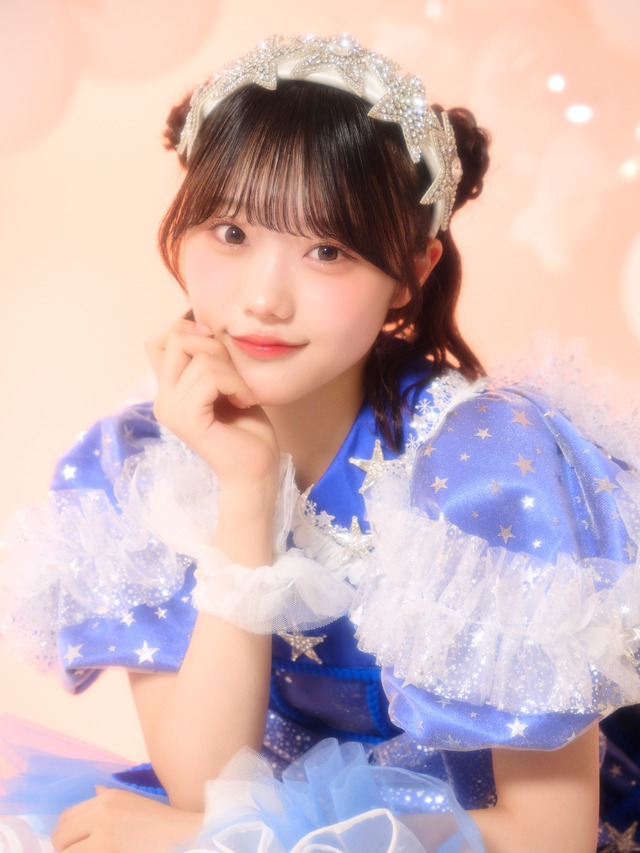 【PREMIUM版】MORE STAR 1stワンマンLIVE写真集 遠藤まりん表紙ver.