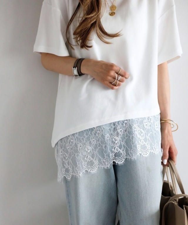 アシメ裾花柄レースTシャツ