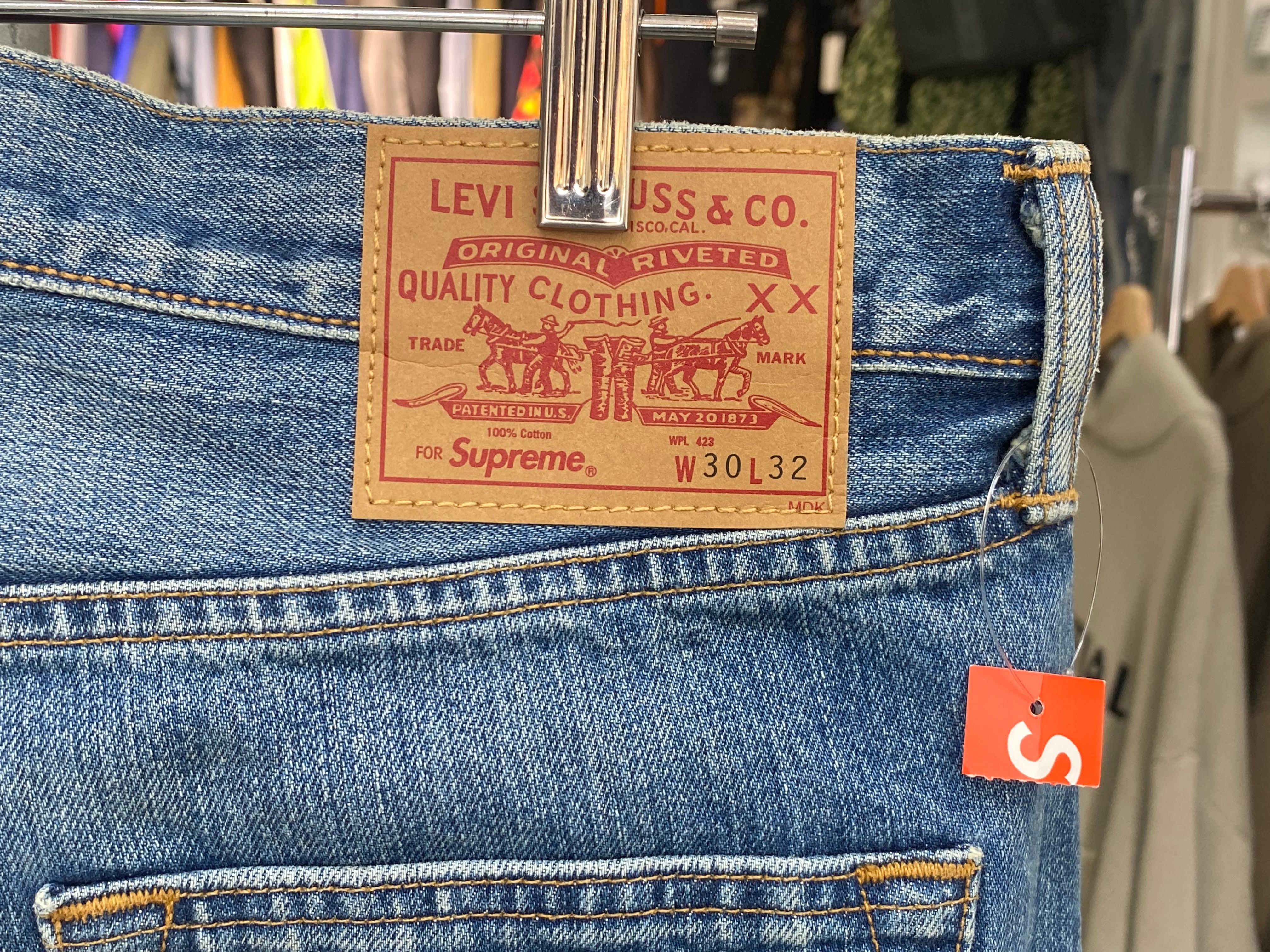 Supreme 14AW x Levi's 501 Jeans W32 74179 | BRAND BUYERS OSAKA