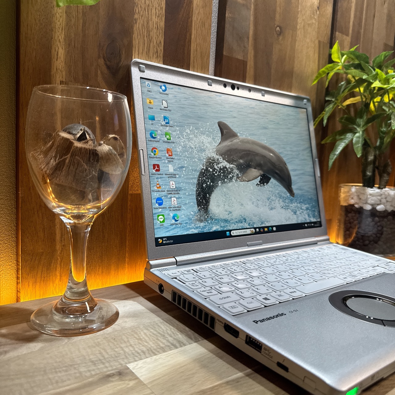 \ 公式ショップ限定価格❣️/ おすすめ《超軽量》Let’s Note SV1 第11世代 Core i5 メモリ16GB SSD256GB ノートパソコン 安心サポート&3ヶ月保証付き