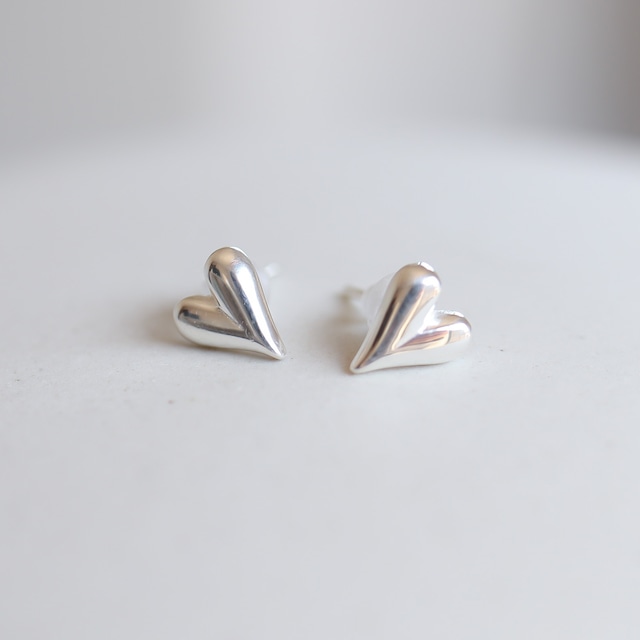 【ミニサイズ】silver925 heart mini pierce P301