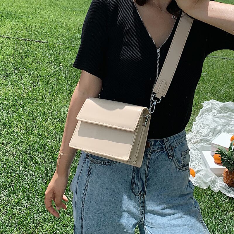 小さなバッグ女性のバッグ2020夏の新しい波ins野生のショルダーメッセンジャーバッグネット赤シンプルなブロードバンド小さな正方形のバッグ Tiancai_Wing_Bag4569042