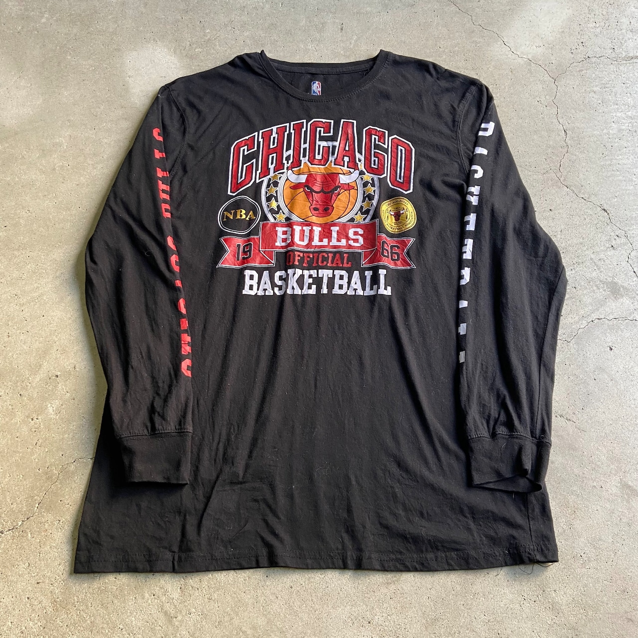 ビッグサイズ CHICAGO BULLS シカゴブルズ NBA チーム プリント 長袖T  