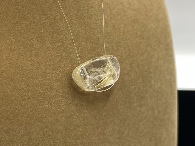 【2つ穴】ペンダントトップ素材（ルチルクォーツ）