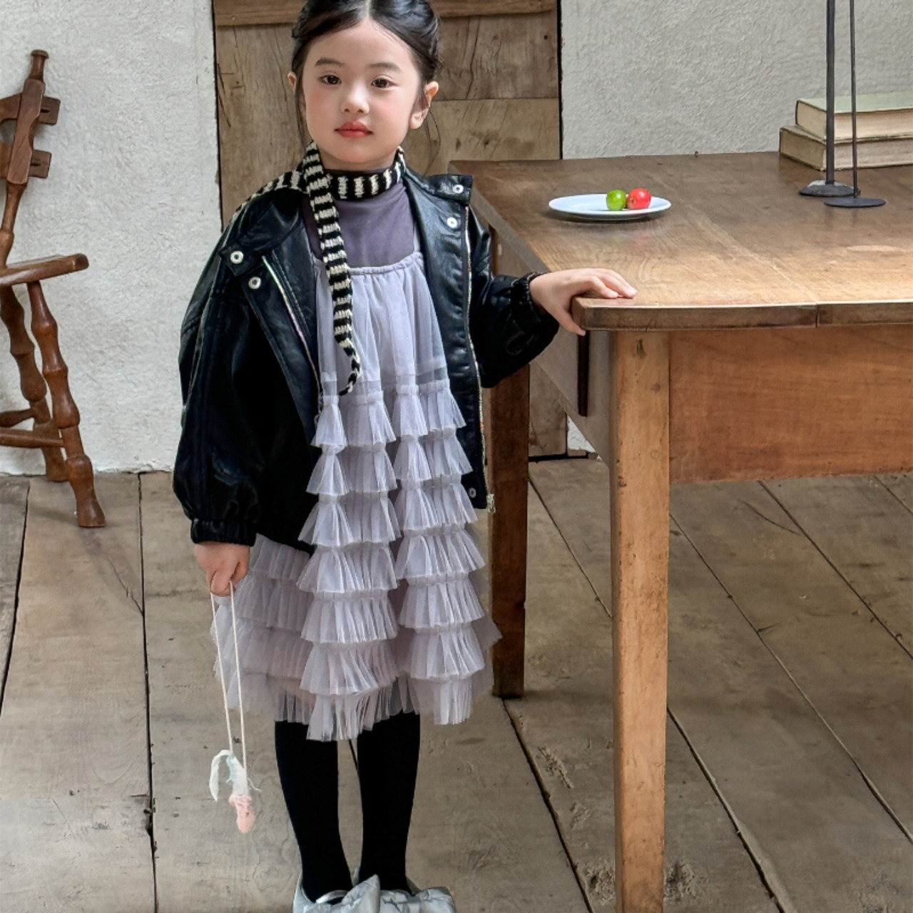 秋ダークグレーＴシャツ