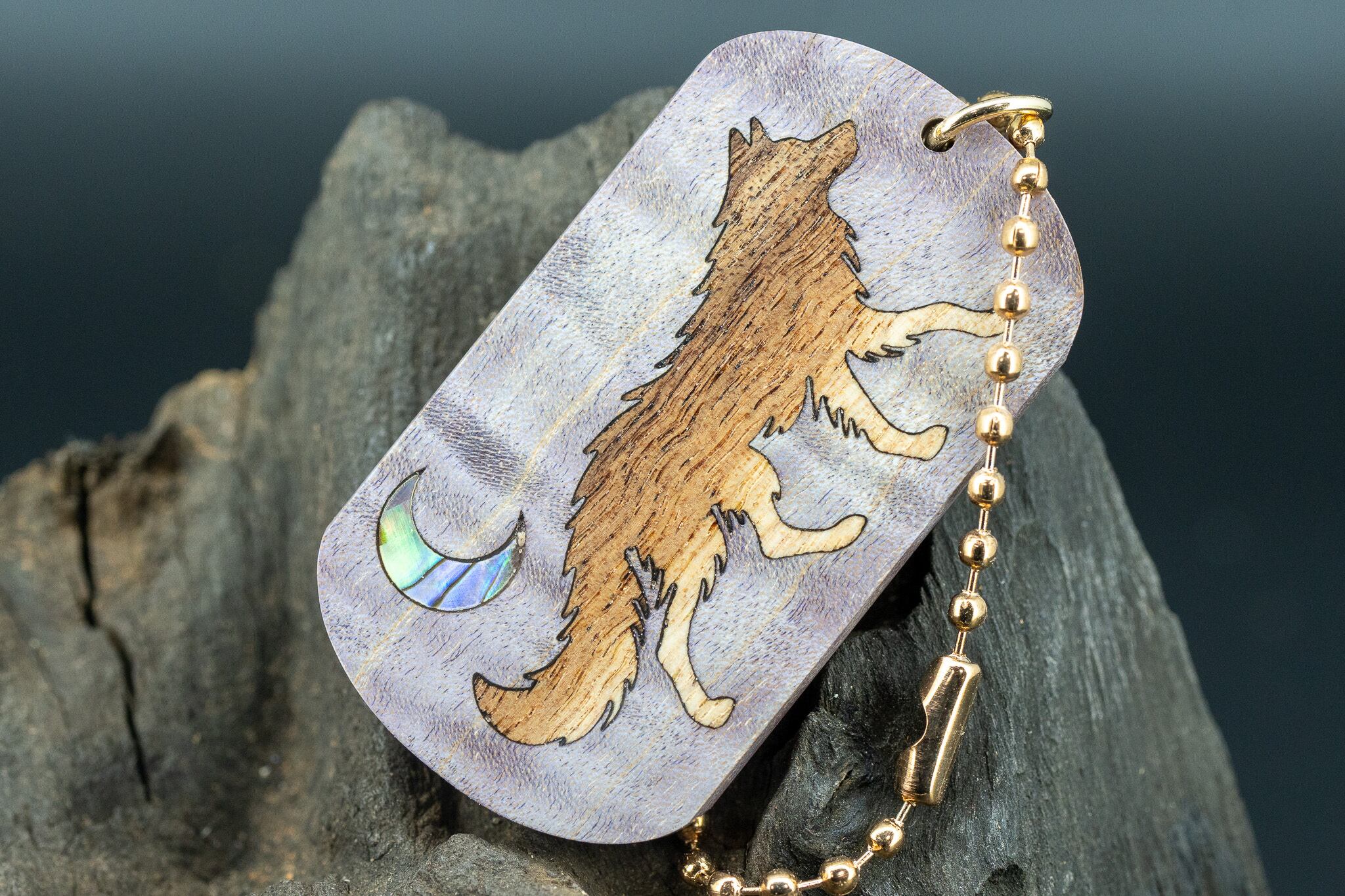 【カナダの象徴】ハードメープル スタビライズウッド ドッグタグ 象嵌 闊歩