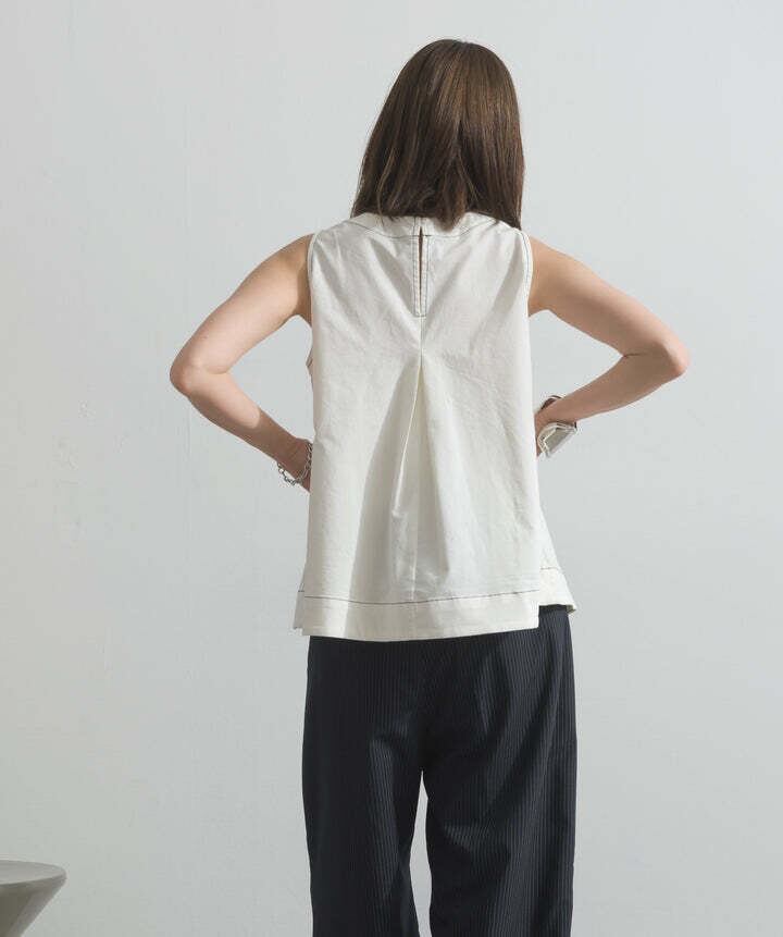 2603020 フロントタックフレアノースリーブトップス white | エルキカク