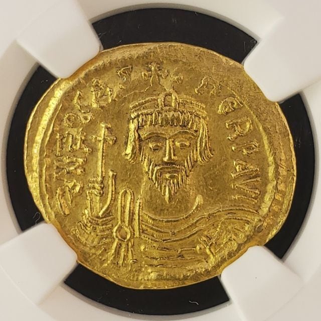 ビザンツ帝国 AD602-610 フォカス帝 ソリダス金貨 NGC Ch AU