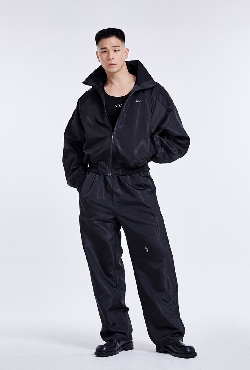 ☆IVE ガウル 着用!!【51PERCENT】Louver track jumper ☆IVE ガウル 着用!!【51PERCENT】Louver track jumper