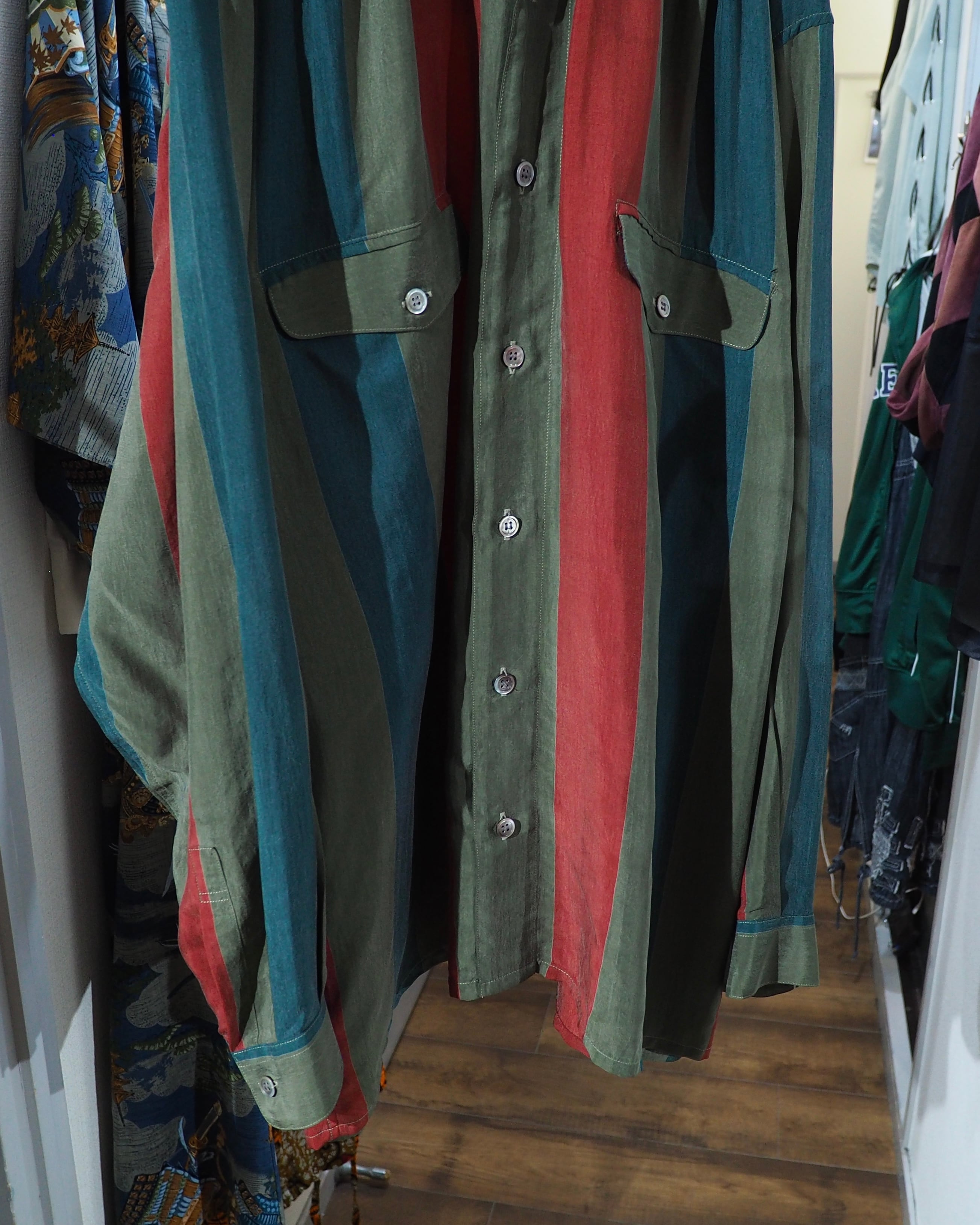 1980s ” BARBANO ” Tricolore stripe pattern vintage Drape loose Shirt