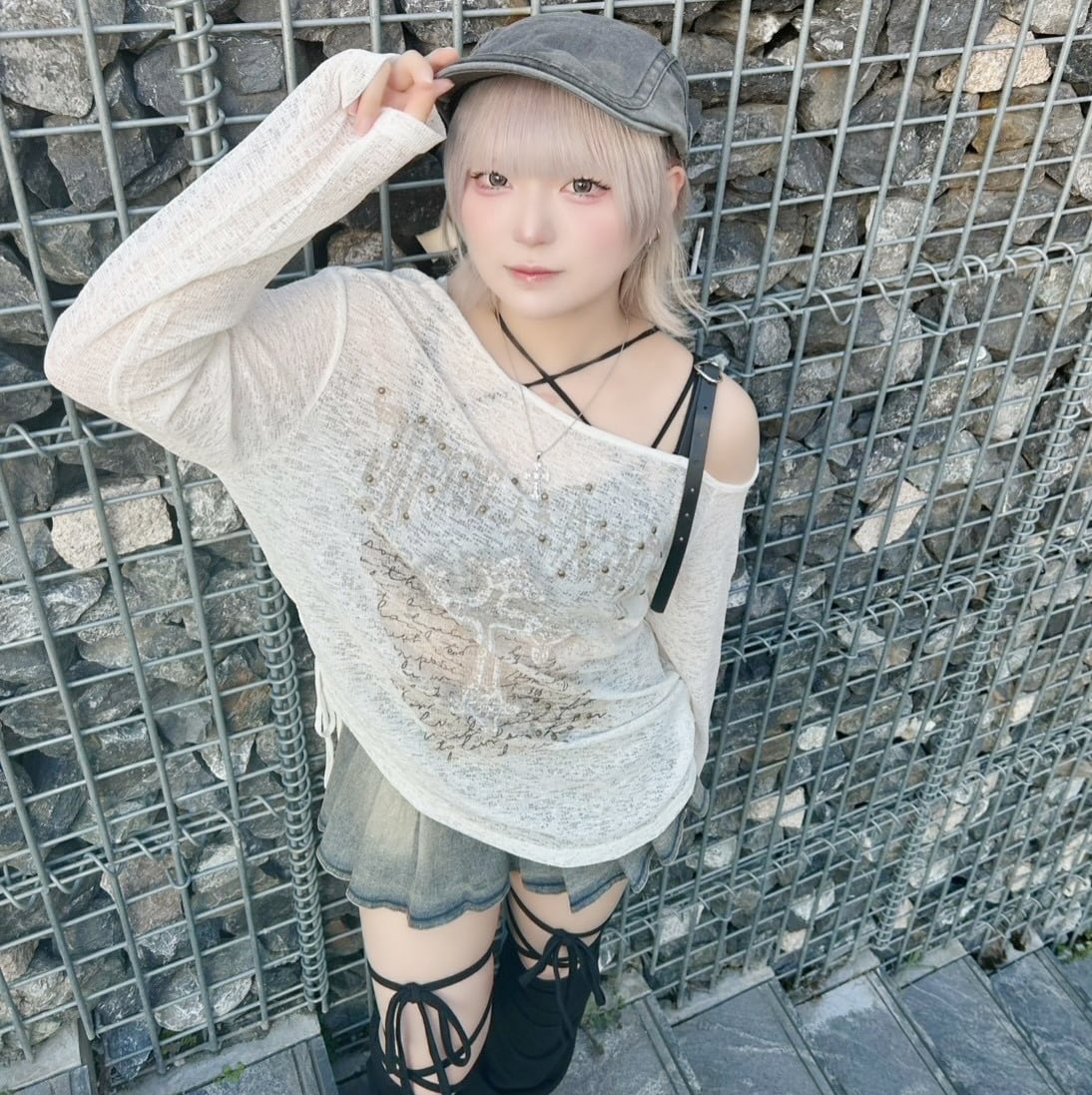 9/21 完売BLACK再入荷！】新作☆クロスワンショルギャザースラブロンT