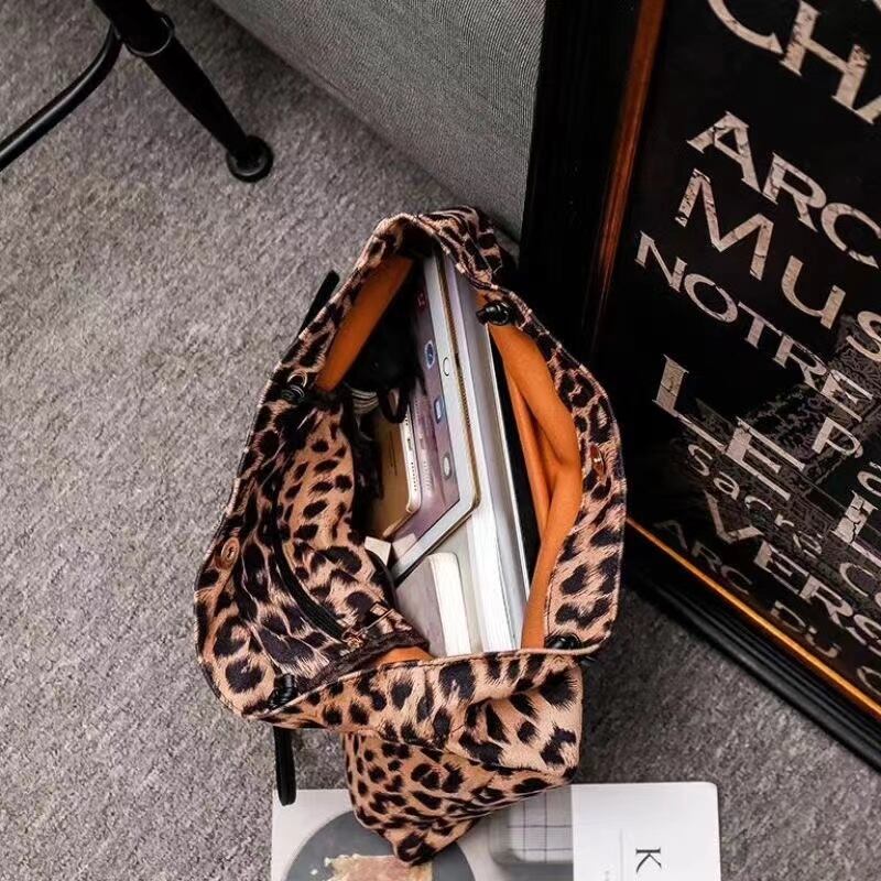 アニマル柄トートバッグ　AS105-815