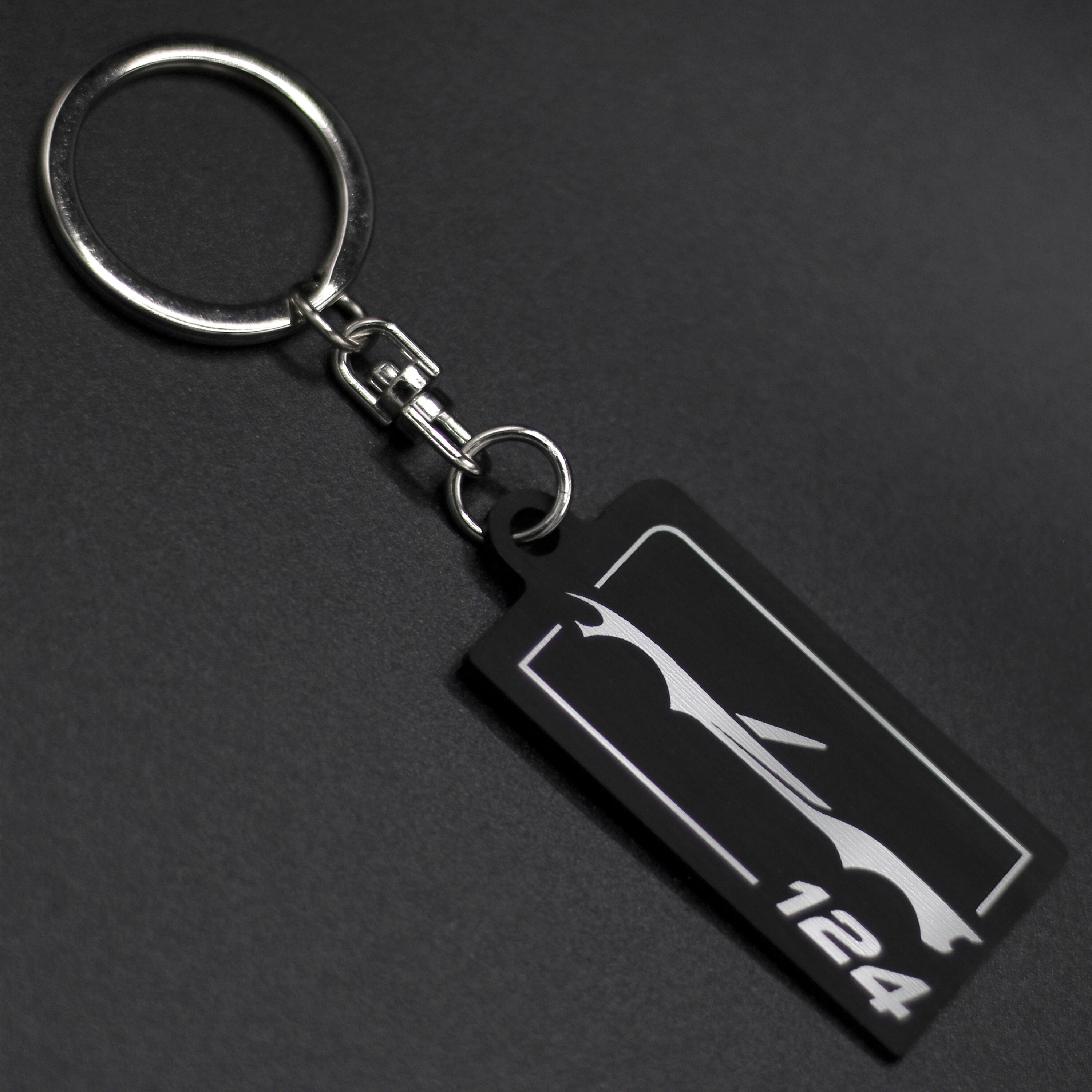 ヘアライン調キーホルダー タイプ:124スパイダー(サイドシルエット)