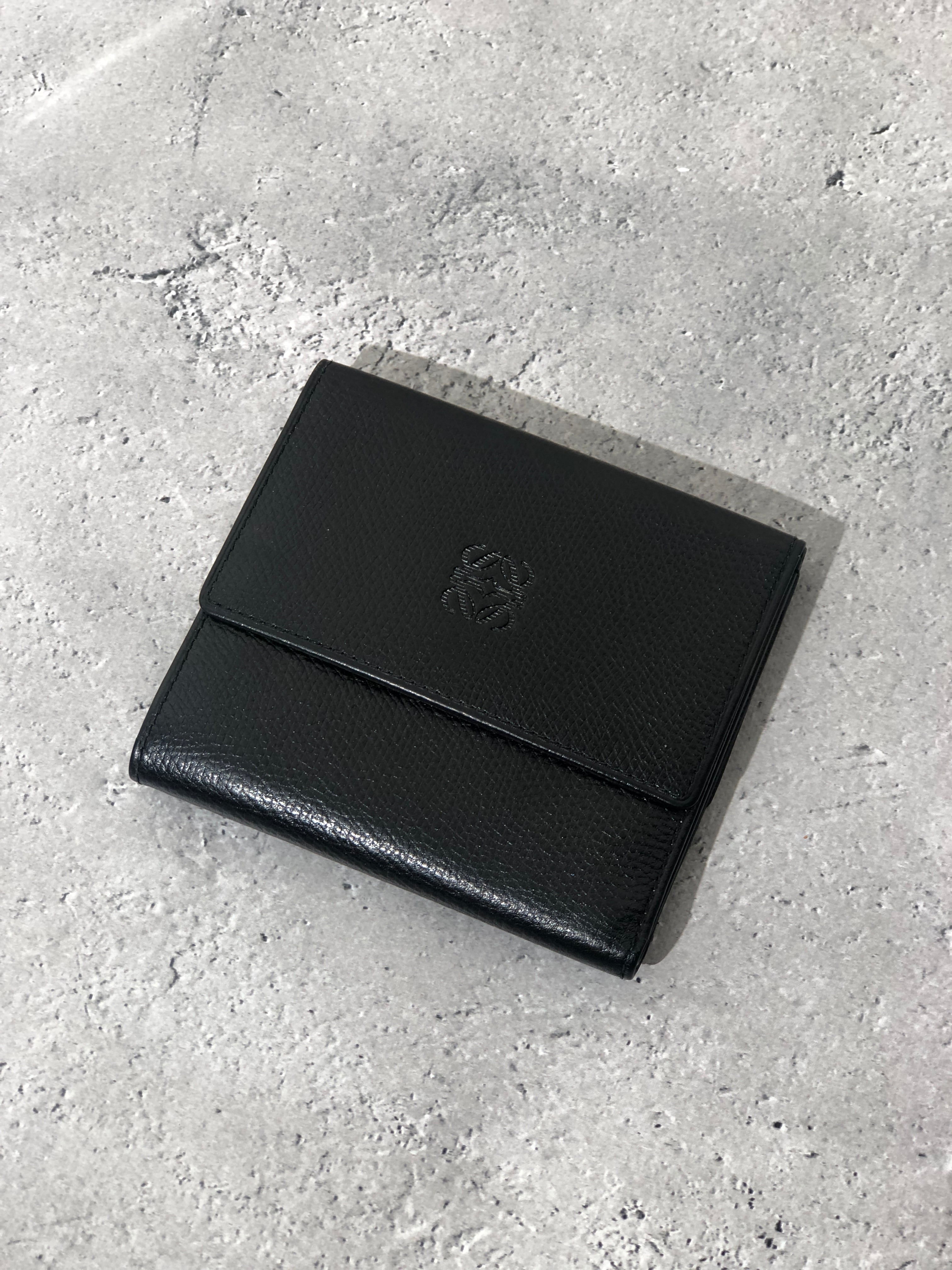 LOEWE ロエベ アナグラム 財布 ブラック レザー 三つ折り LOEWE ロエベ アナグラム 財布 ブラック レザー 三つ折り