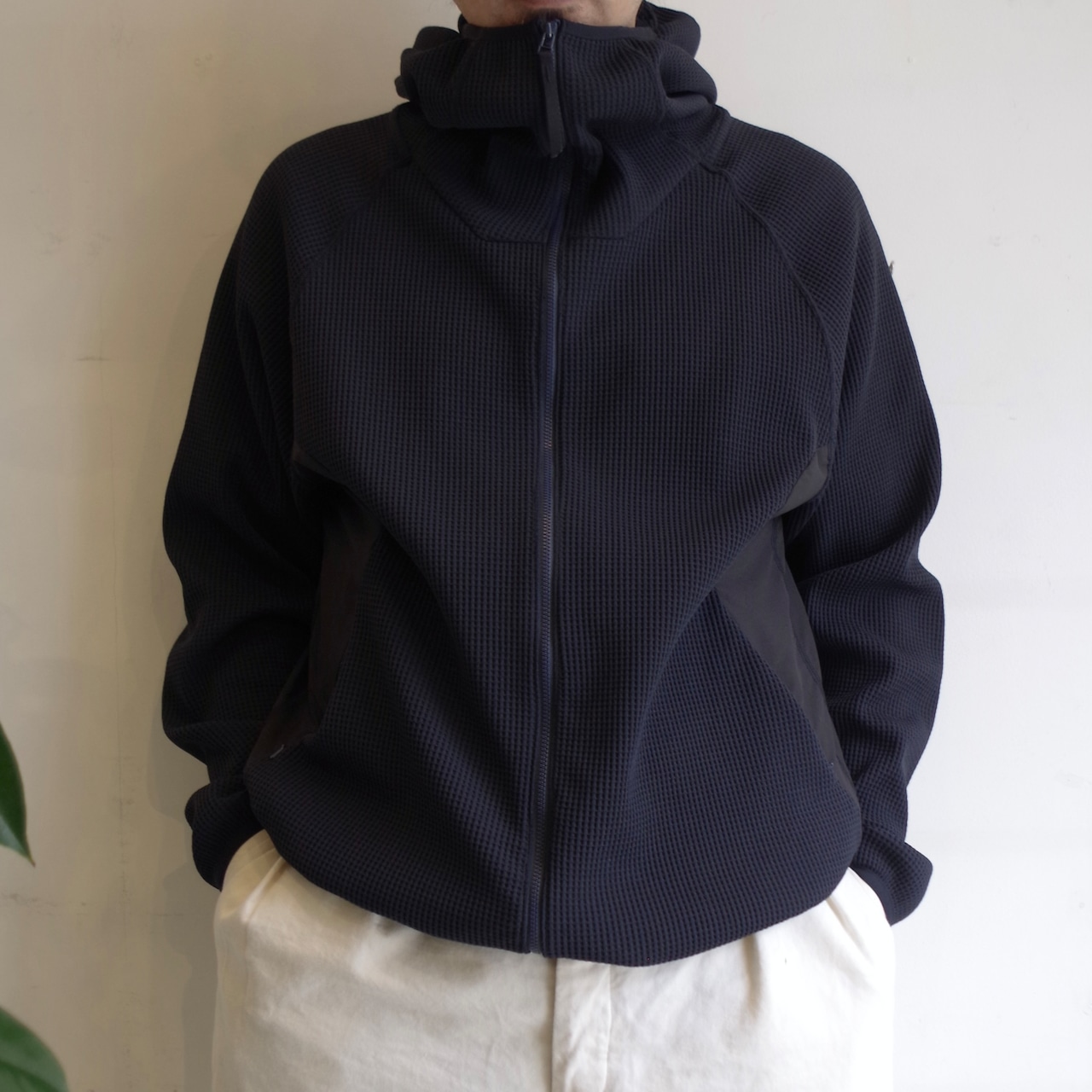 meanswhile   SOLOTEX Waffle Hoodie Navy