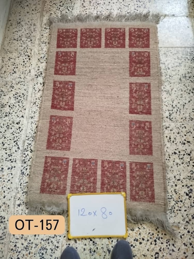2026年 織りたてギャッベ【No.157】 ※現在、こちらの商品はイランに置いてあります。ご希望の方は先ずは在庫のご確認をお願いします。