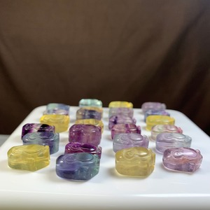 訳あり・25個セット☆ペンギンモチーフフローライト・貫通穴