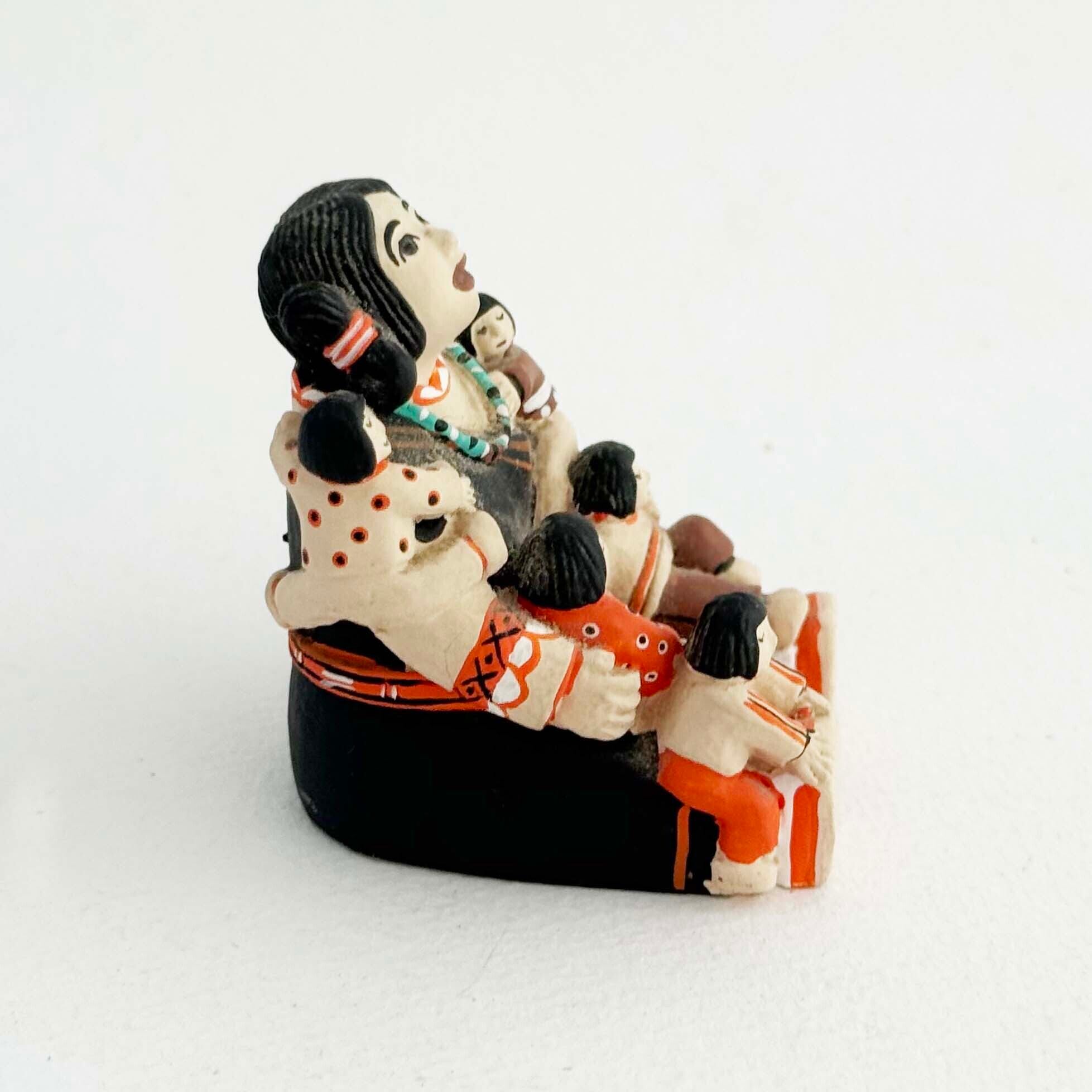 アメリカ先住民ストーリーテラー土人形（ホピ族）