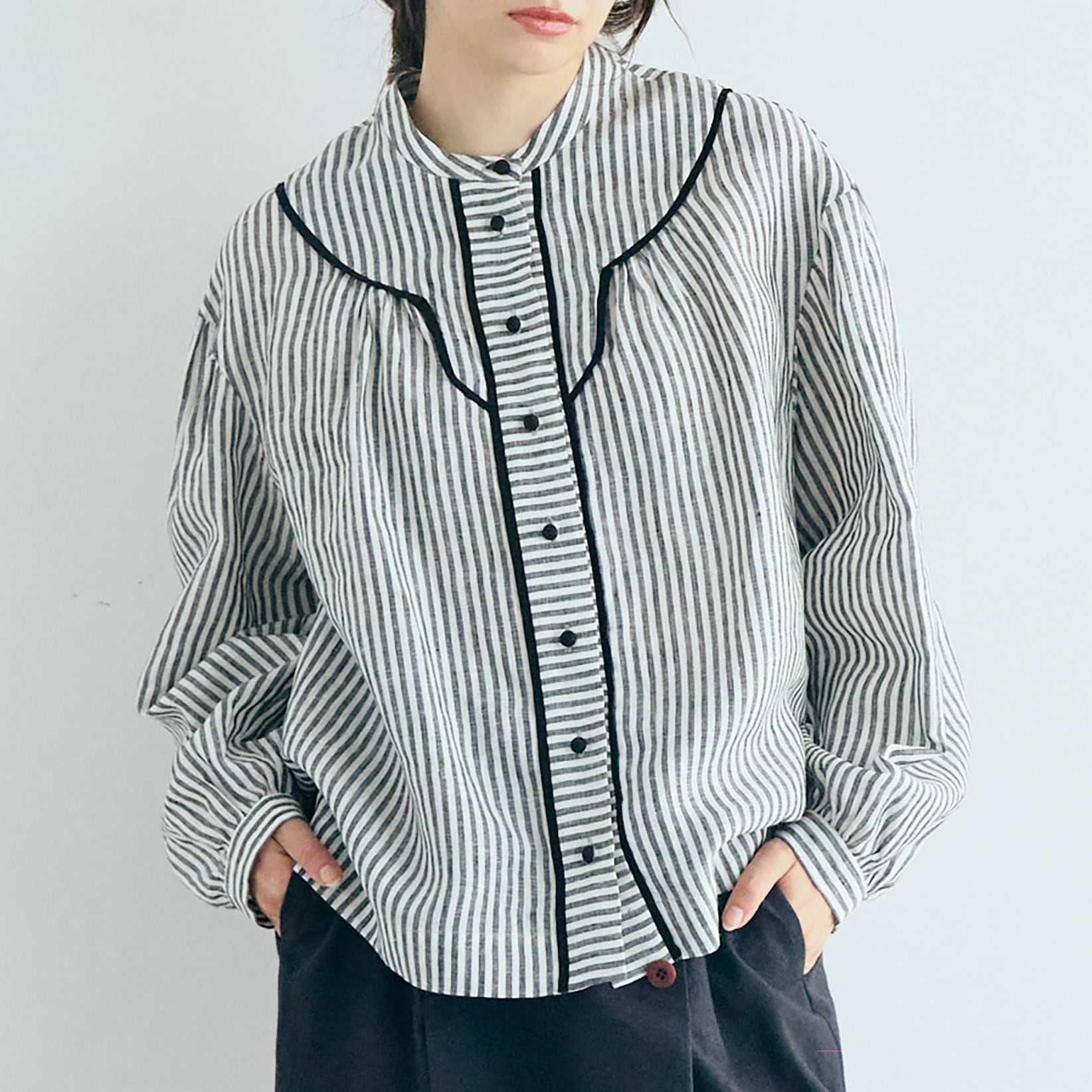 MAGALI ストライプリネンアンティークブラウス