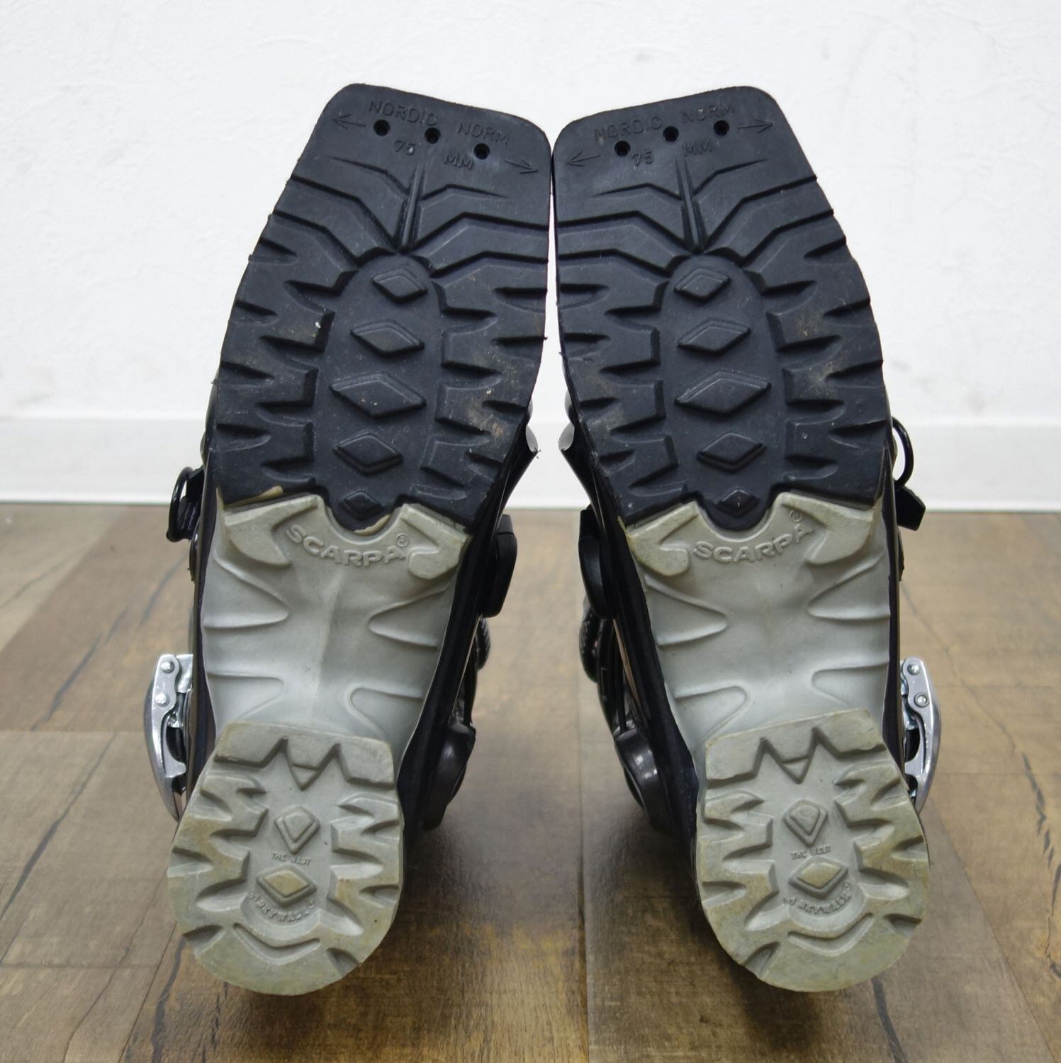 スカルパ SCARPA T2 テレマーク スキー ブーツ 75mm 3ピン 23cm