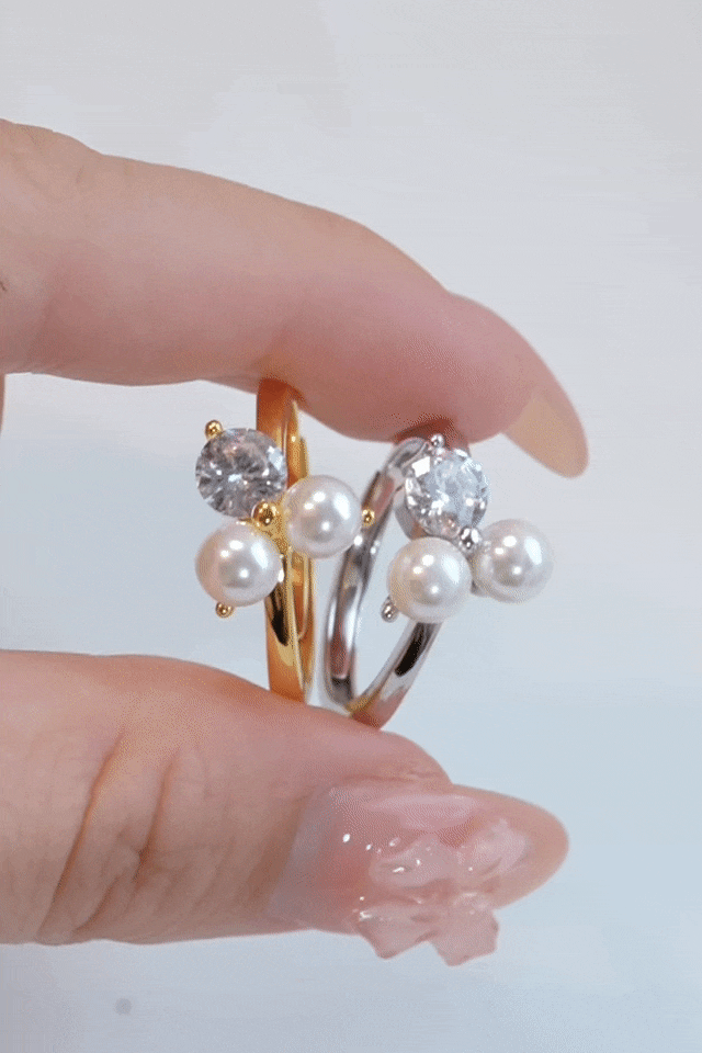 pearl clover ring