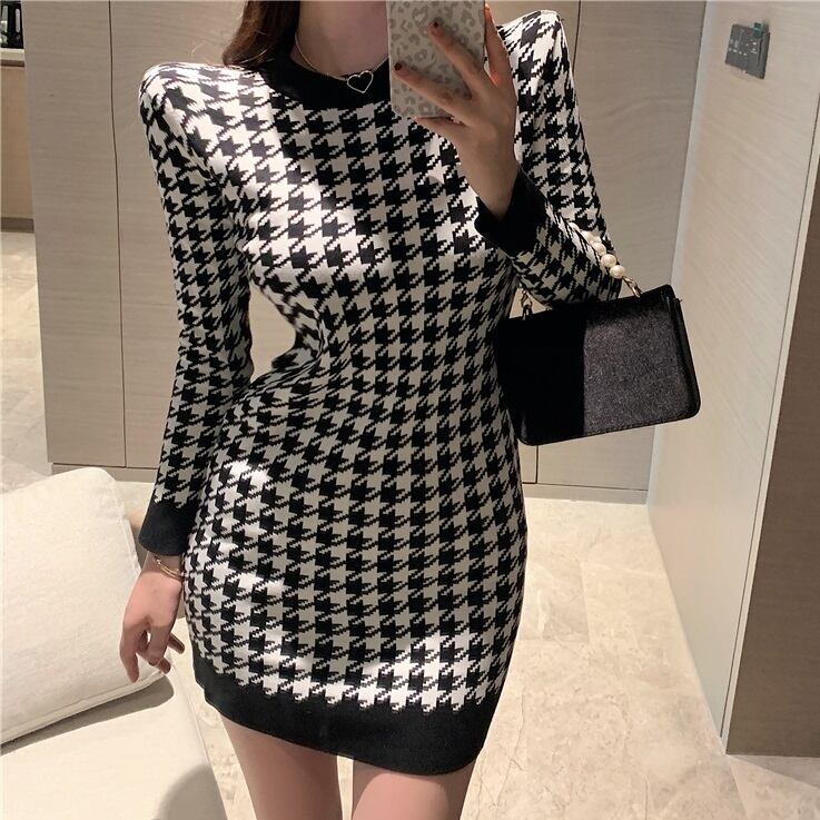 One Piece Houndstooth Monotone ワンピース 千鳥格子 ハウンドトゥース チェック柄 長袖 ミニ丈 タイト ラウンドネック バイカラー モノトーン 大人 可愛い きれいめ セクシー レディ オシャレ デート お呼ばれ お出かけ ディナー デイリー 秋 冬 レディース Sea Sign Post