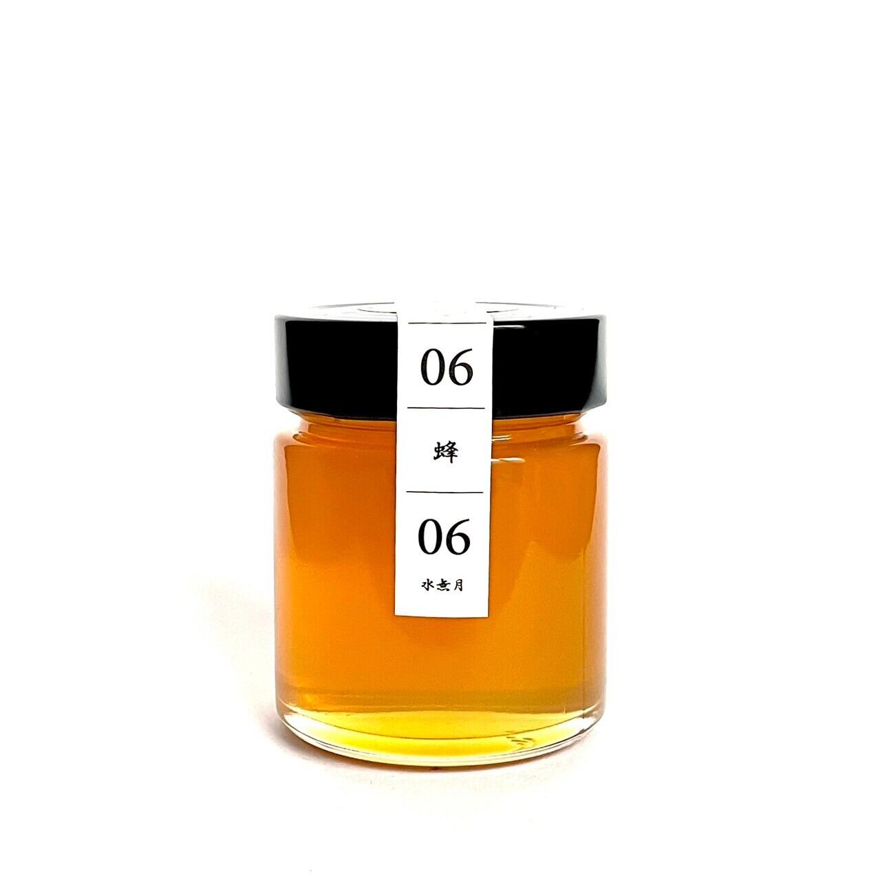 06] 240g | 棚からミツバチ