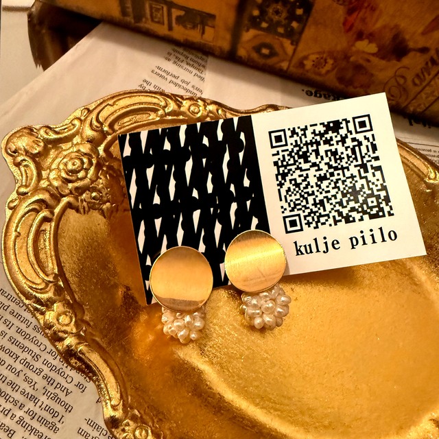 パールピアス　01