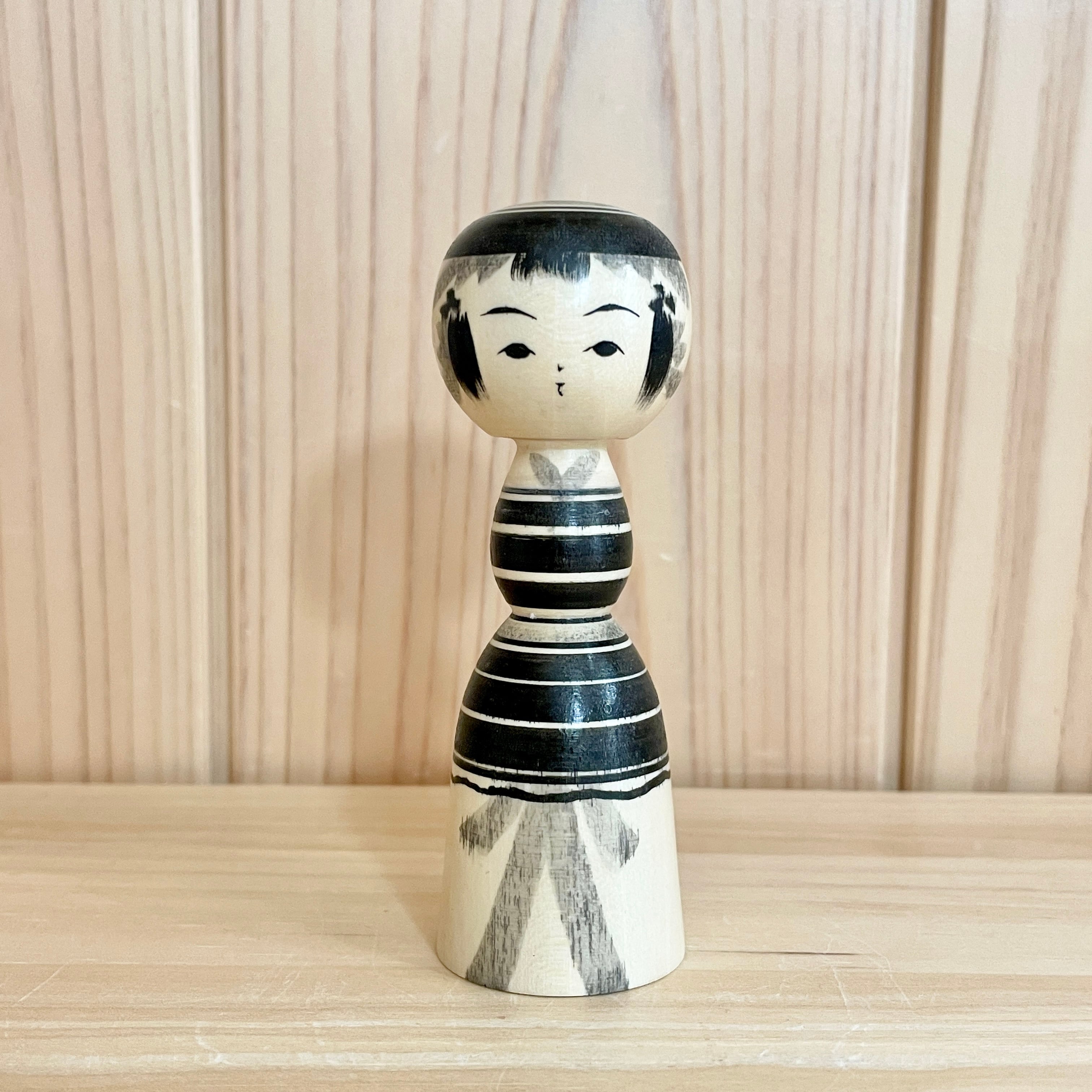 弥治郎系こけし Yajiro Style | SHIBUYA_KOKESHI こけし専門店
