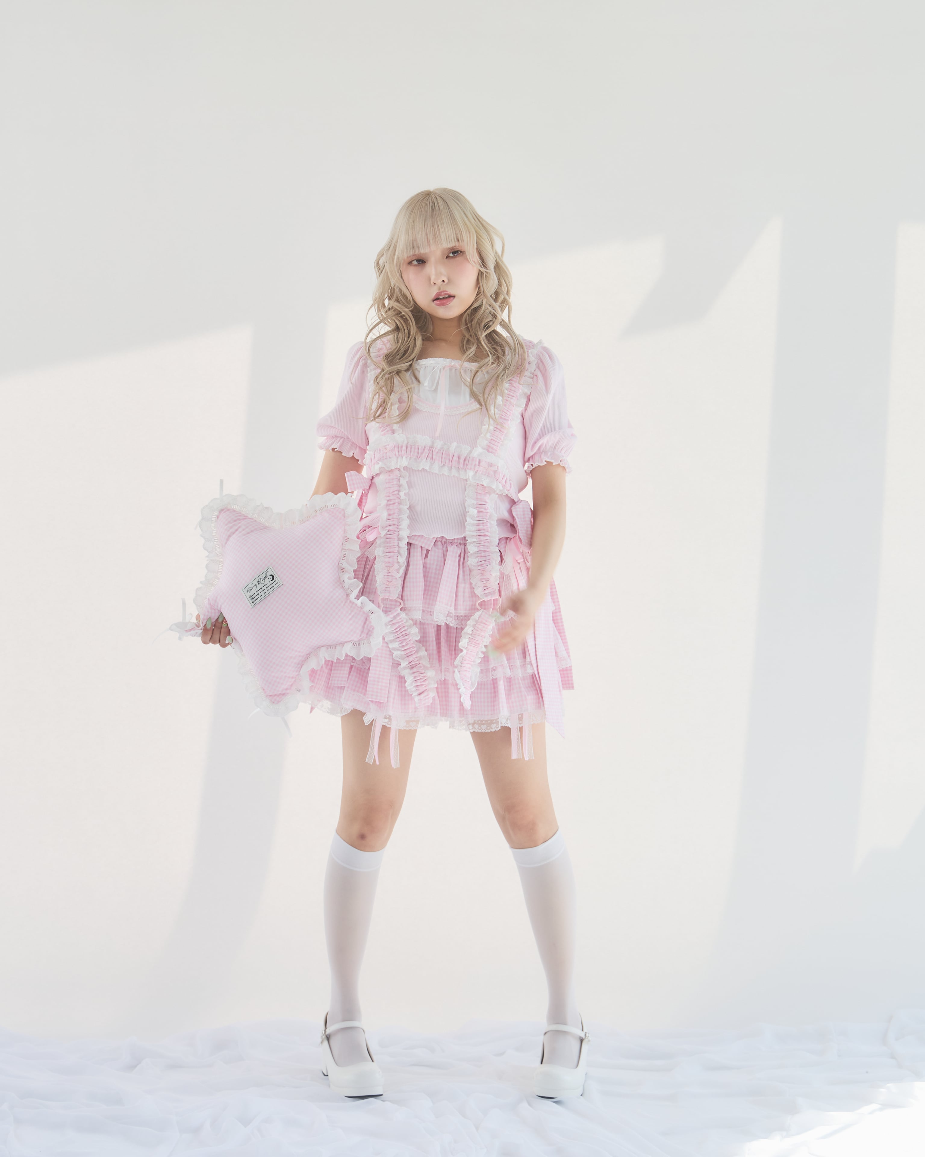 lilLilly サテンフリルハーネス リボン ピンク Starry⭐︎フリルレースリボンハーネス | lilLilly official webstore