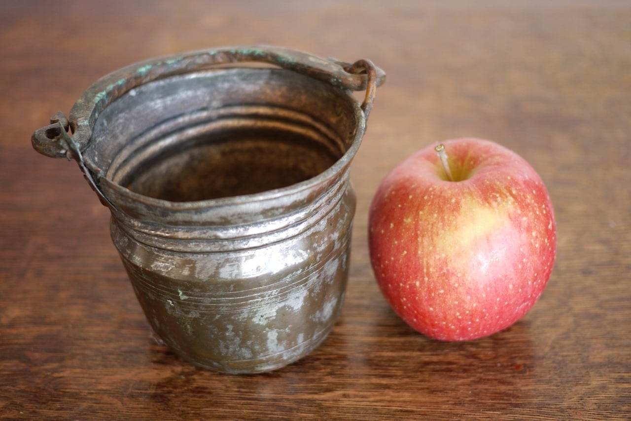 イタリア銅製バケツ☆　花入れ イタリア 古い銅のバケツ インテリア祭礼副葬伝統 | こりすのパン屋