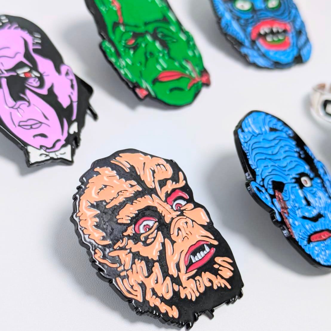 送料無料！ ★ピンズ PINS★ピンバッジ 【 Universal Monsters ( ユニバーサルモンスターズ ) 】ホラー映画 〚アメリカン雑貨 アメトイ〛