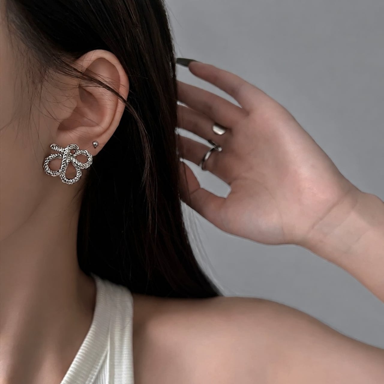 Twisted Knot Pierced Earrings 01515