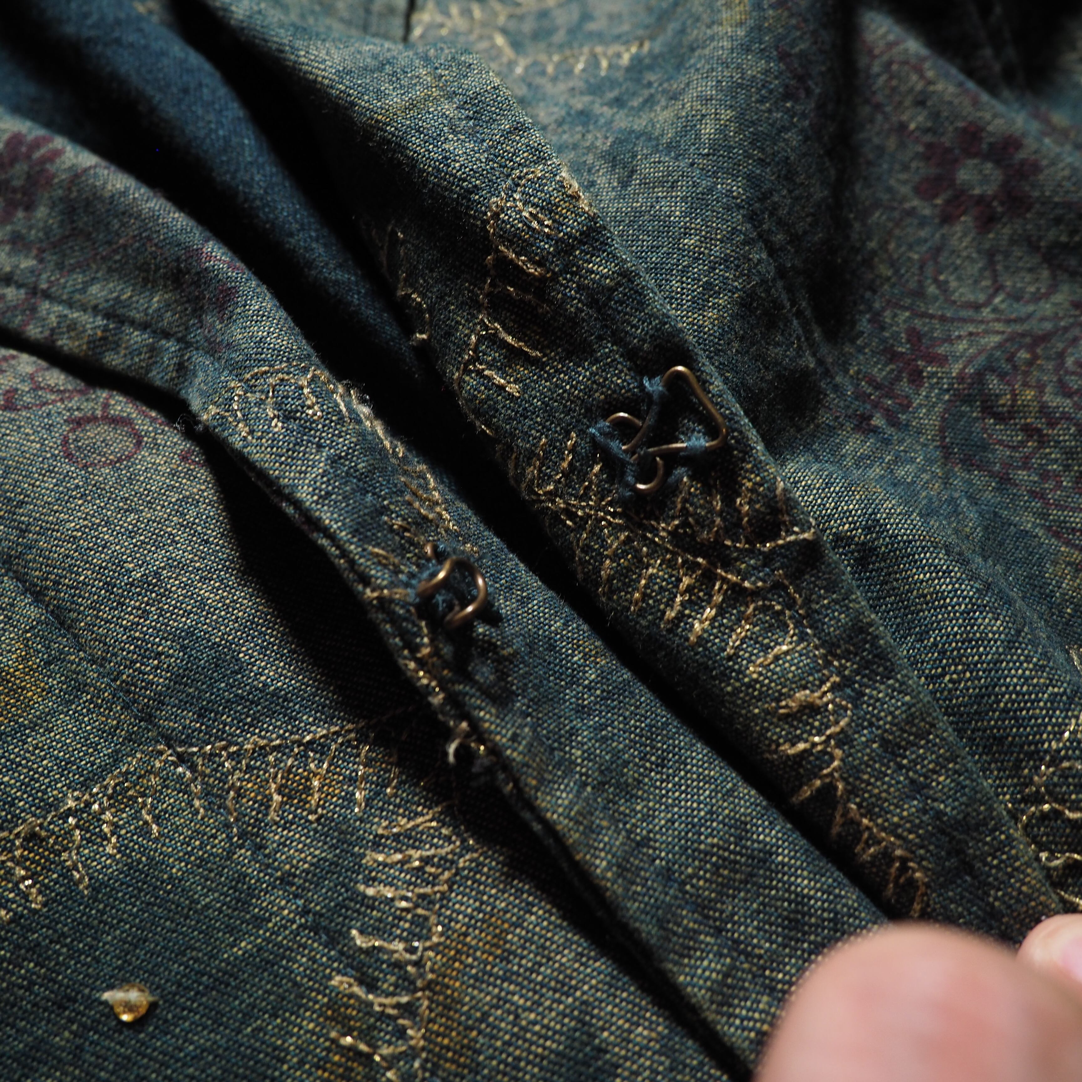 Beautiful ethnic art painted × Hand-dyed vintage half-length coat