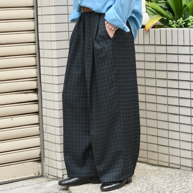 wide silhouette 2tuck check slacks