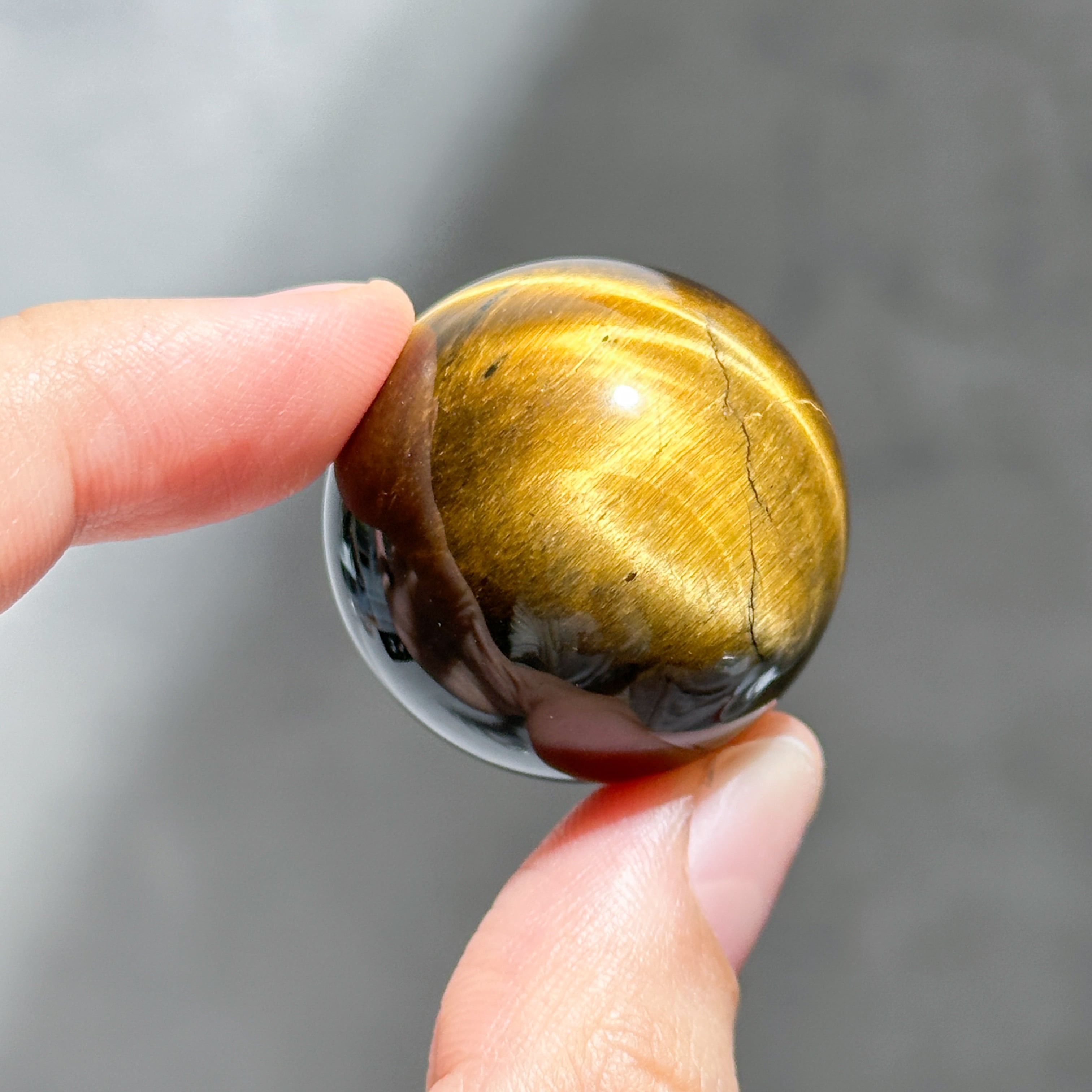 タイガーアイ スフィア 特大10cm 1558g 猫目光 シャトヤンシー 丸玉 タイガーアイ スフィア（丸玉）16◇Tiger's eye◇天然石・鉱物