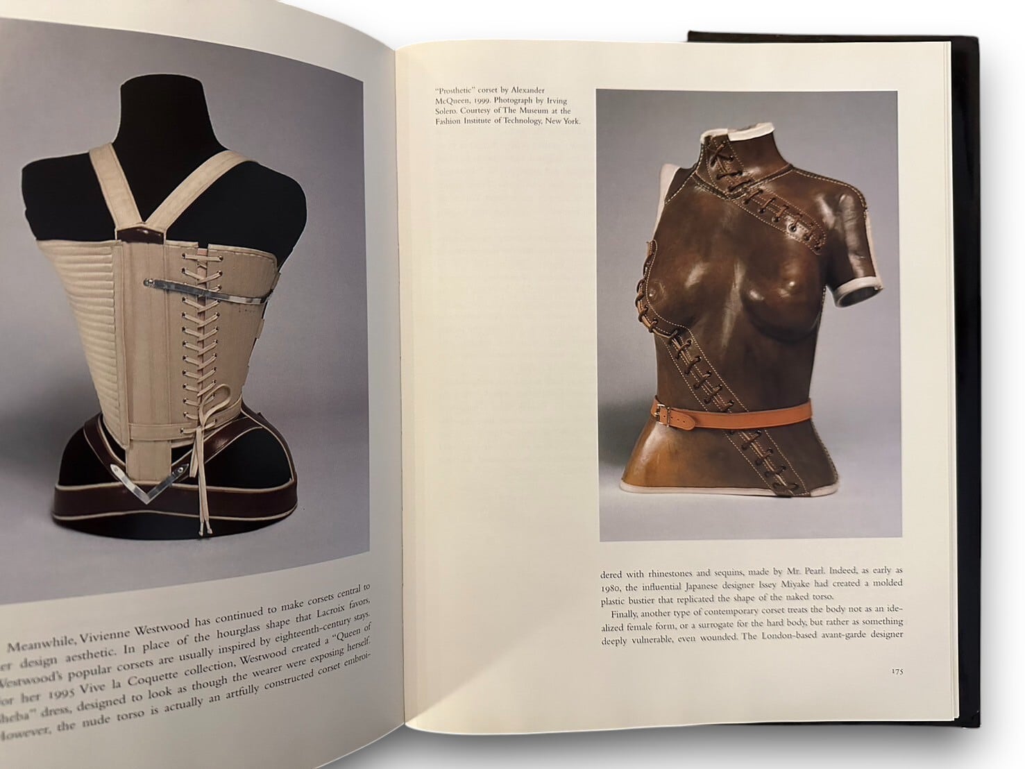 SF044】【FIRST EDITION】The Corset: A Cultural History(2001