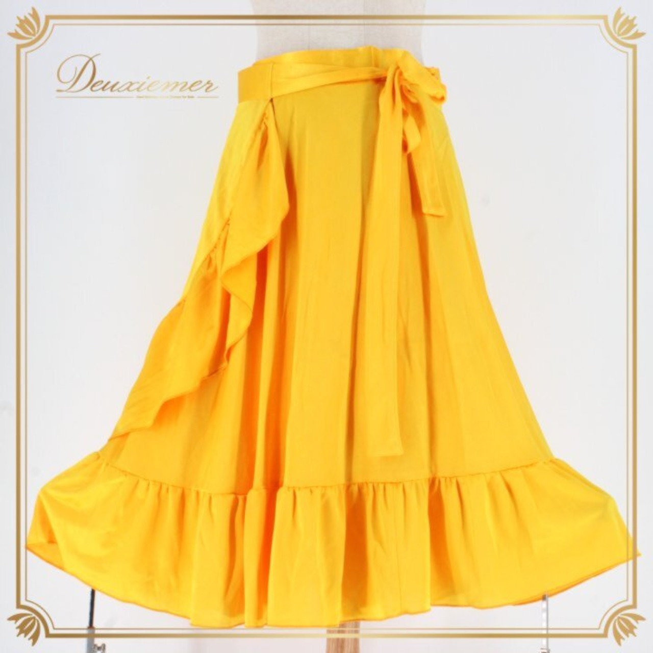 ダンス衣装 社交ダンス レディース レッスンウェア イエロー系 スカート 練習着 Fashionα ファッション アルファ 黄色 無地 山吹色 フリル フリルスカート 巻きスカート 巻き風 パーティー衣装 ラテンダンス フラメンコ 競技 ダンスレッスン 発表会 目立つ ブライトカラー カラースカート ボリューム ウエストひも レディース用 コーデ ステージ衣装 衣装 ステージ映え 黄色系 スカート単品 LL サイズ感 大人可愛い 動きやすい系 イエロー系ワンピース風 フレア フレアスカート スカート丈短め