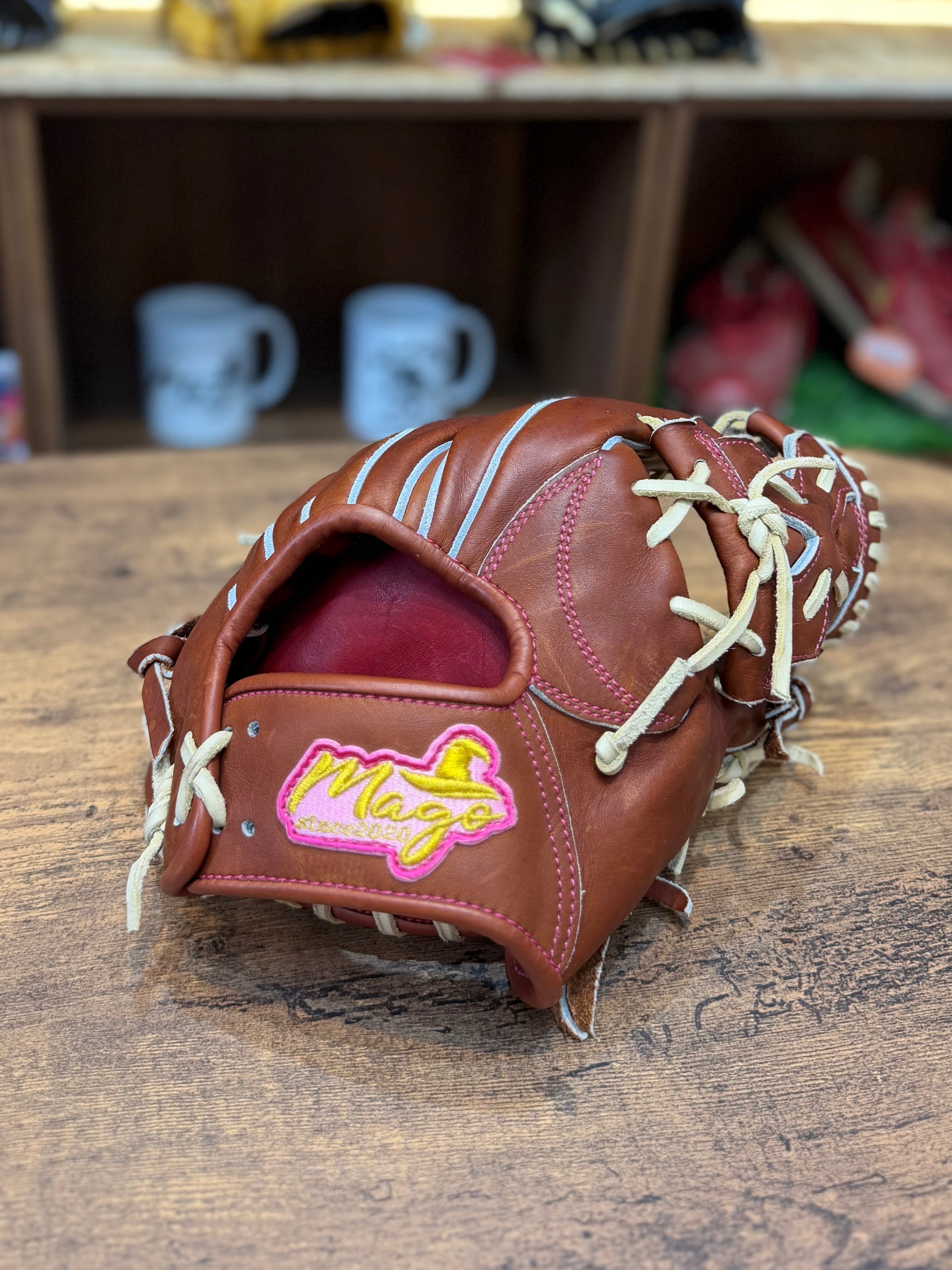 Mago_Glove