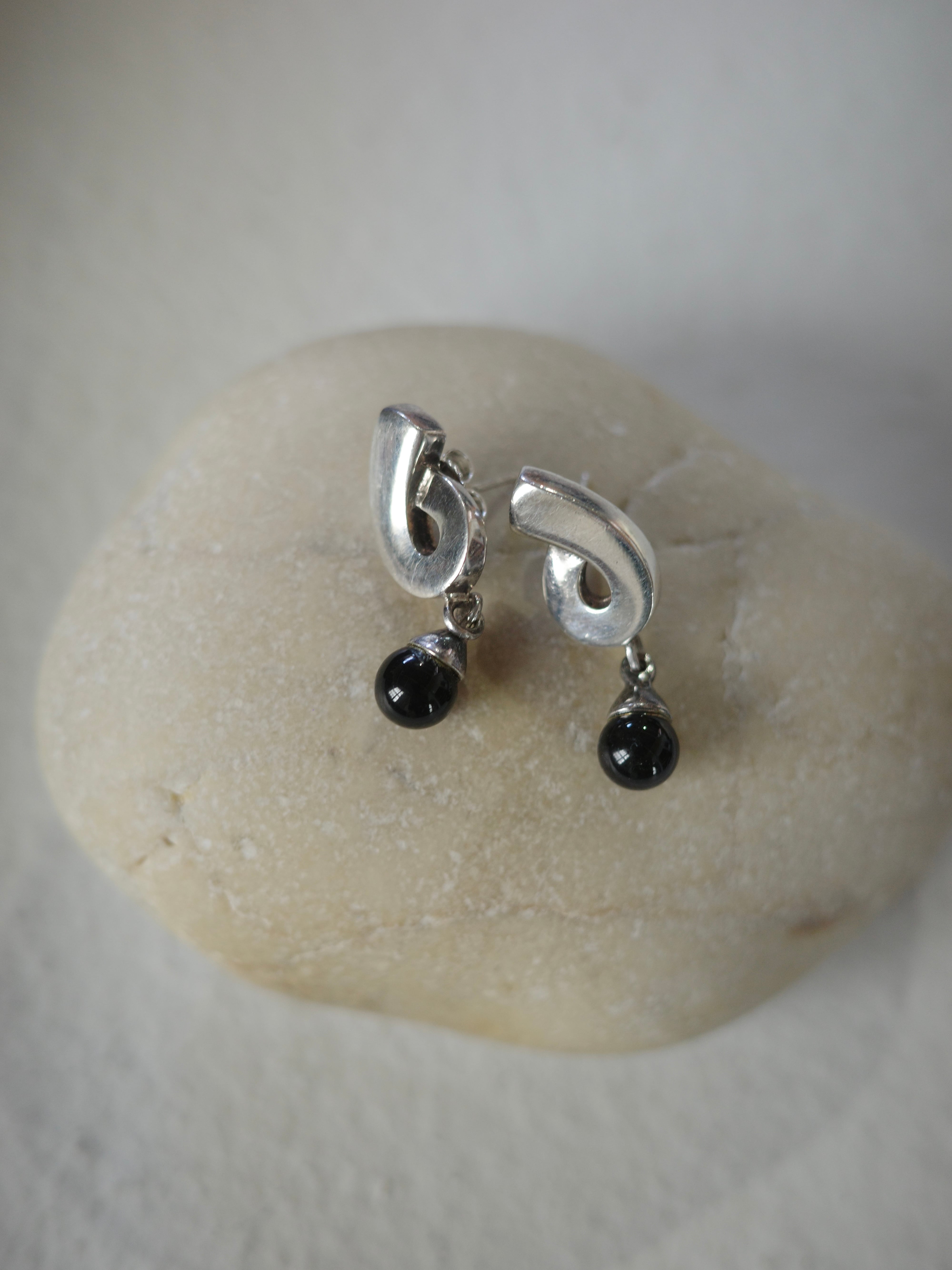 <vintage silver925>obsidian beads pierce